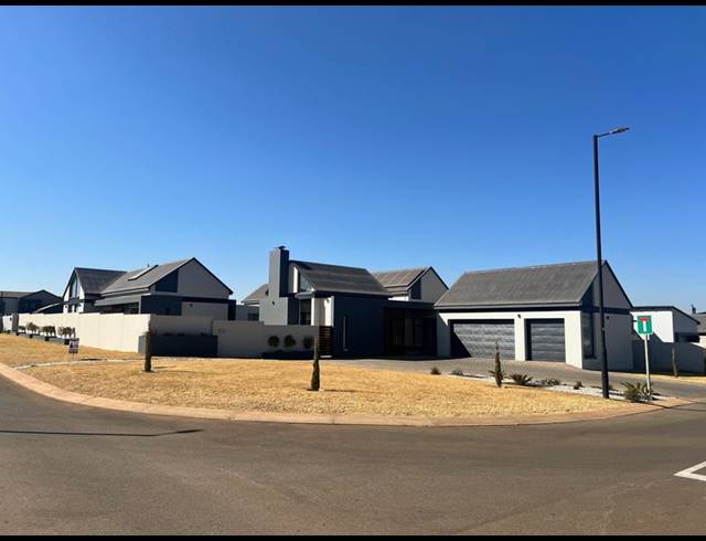 4 BEDROOM HOUSE FOR SALE IN MIDSTREAM MEADOWS